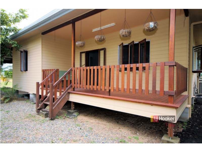 3 Muir Street, Tully Heads QLD 4854