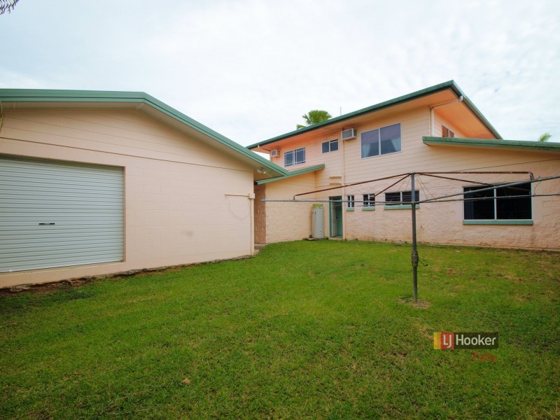 14 Hielscher Street, Tully QLD 4854