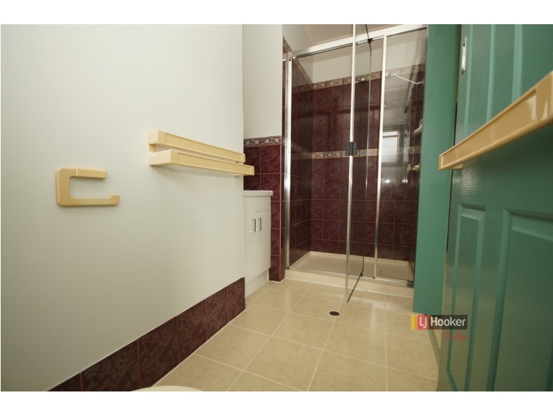 14 Hielscher Street, Tully QLD 4854