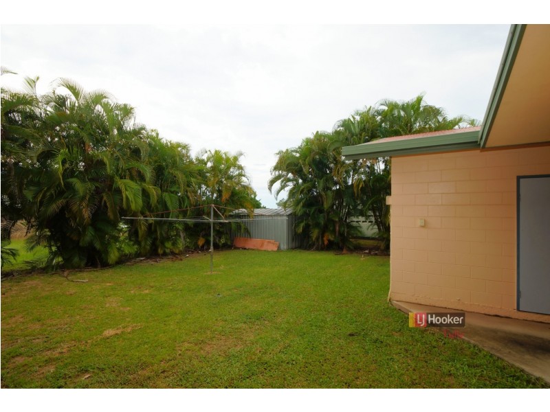 14 Hielscher Street, Tully QLD 4854