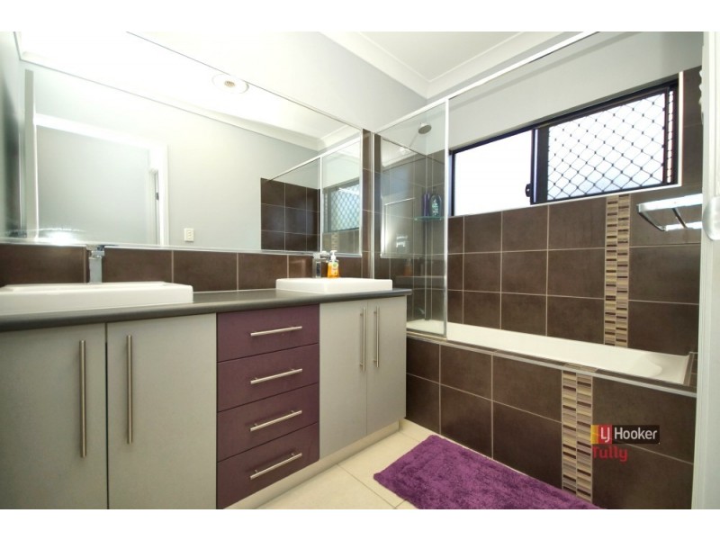 3 Nivosa Court, Mission Beach QLD 4852