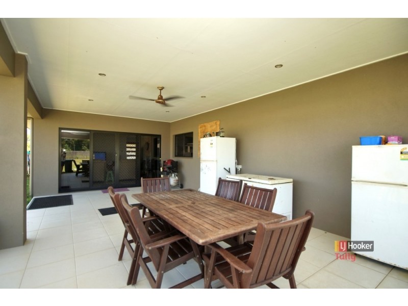 3 Nivosa Court, Mission Beach QLD 4852