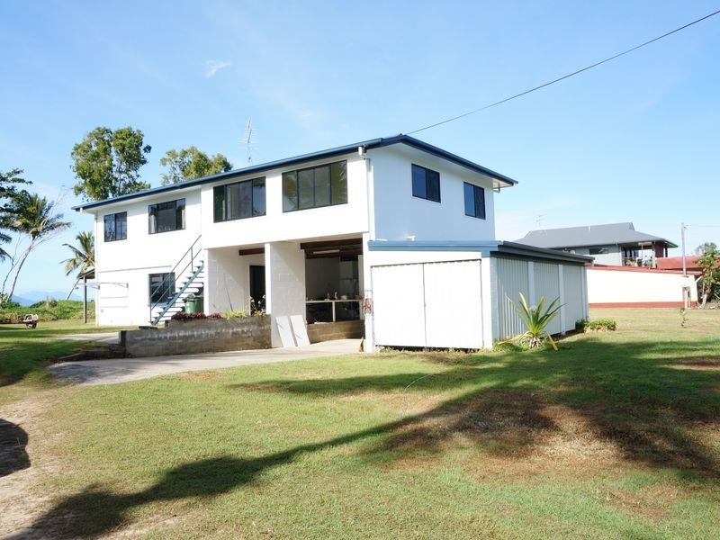 48 Luff Street, Hull Heads QLD 4854