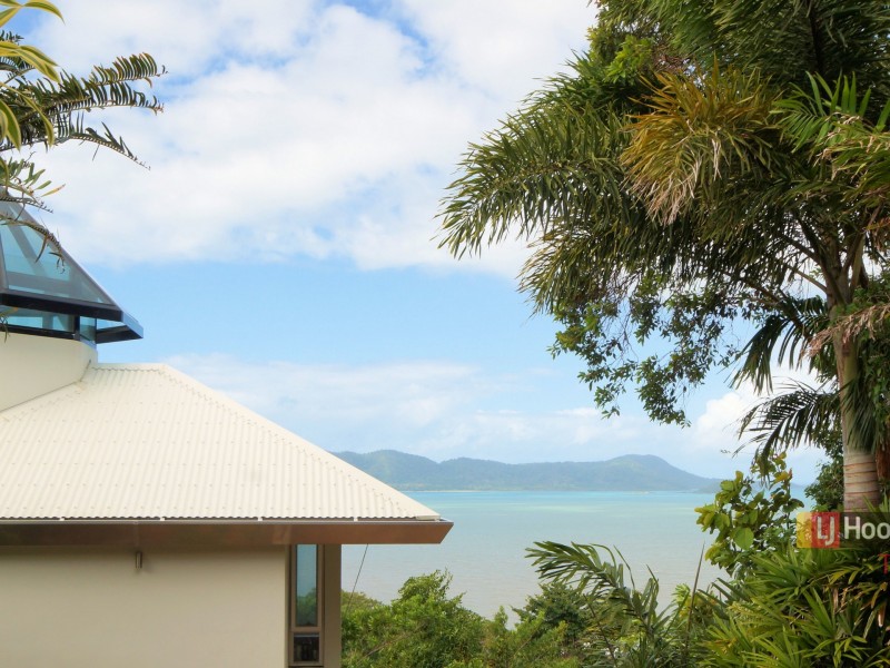 4 Explorers Drive, South Mission Beach QLD 4852