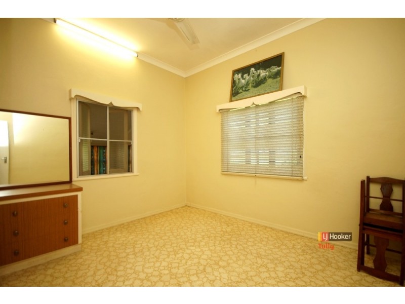 17 Henry Street, Tully QLD 4854