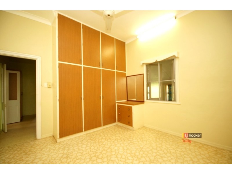 17 Henry Street, Tully QLD 4854