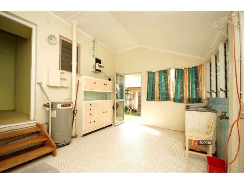 17 Henry Street, Tully QLD 4854