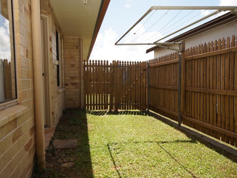 2/7 Henry Street, Tully QLD 4854