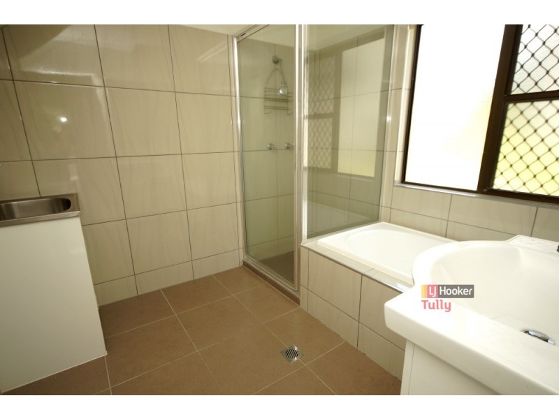 1/5 KIRK, Tully QLD 4854