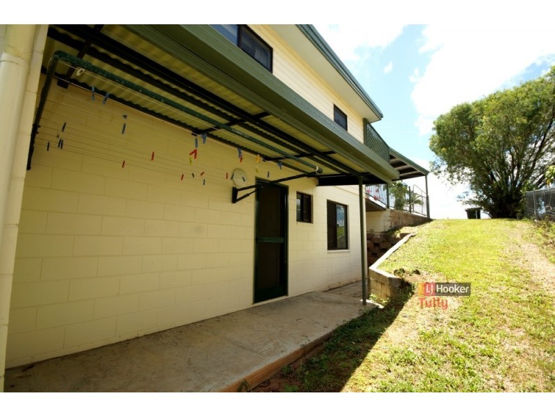 1/5 KIRK, Tully QLD 4854