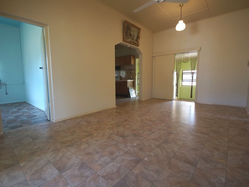 100 Old Tully Road, Tully QLD 4854