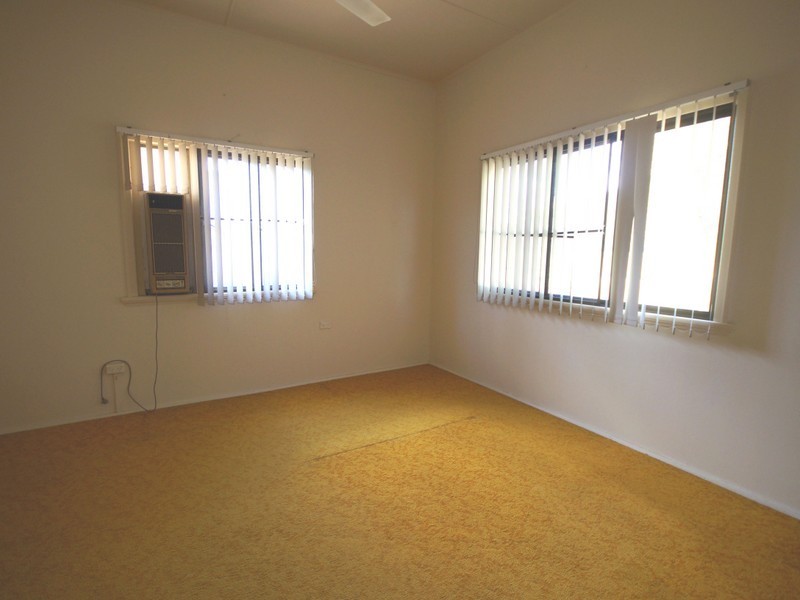 100 Old Tully Road, Tully QLD 4854