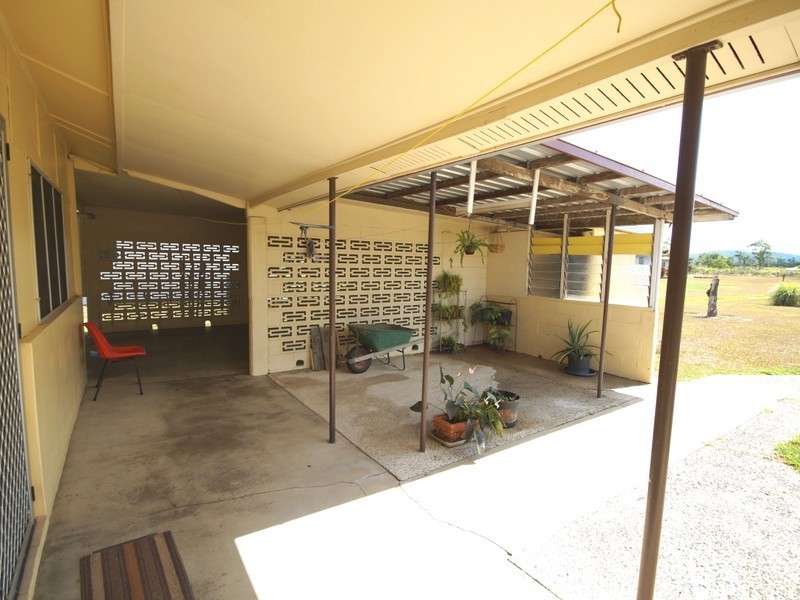 100 Old Tully Road, Tully QLD 4854