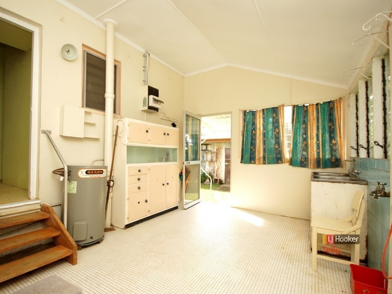 17 Henry Street, Tully QLD 4854