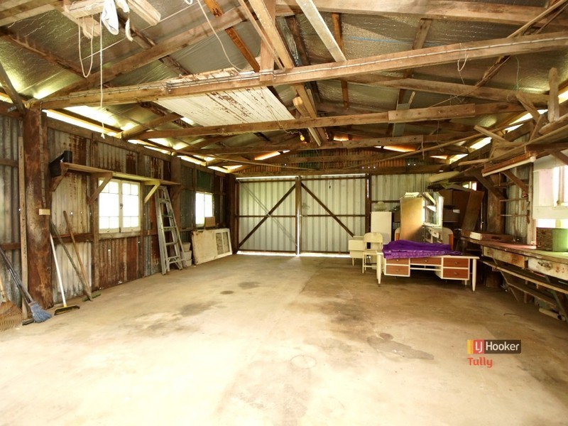 17 Henry Street, Tully QLD 4854