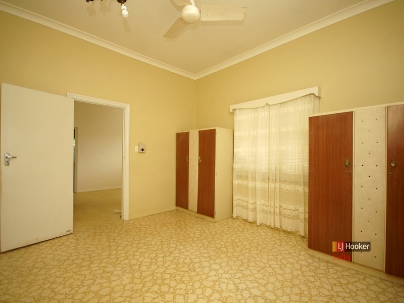 17 Henry Street, Tully QLD 4854