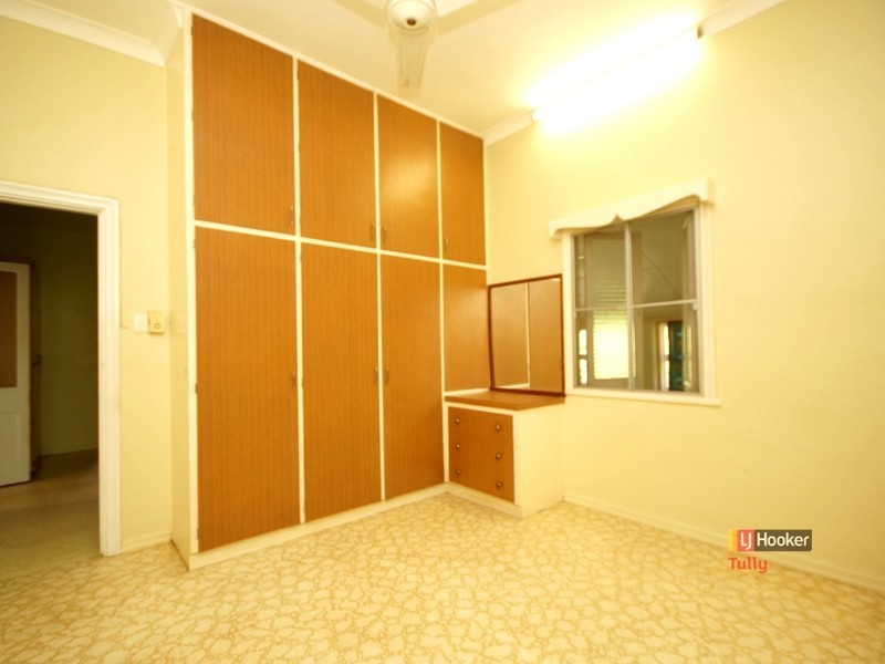 17 Henry Street, Tully QLD 4854