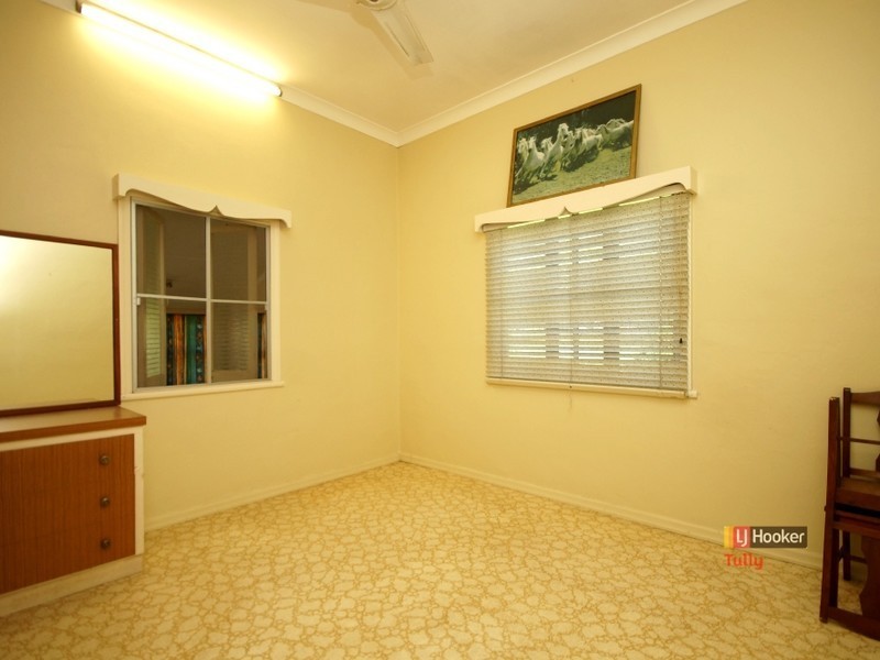 17 Henry Street, Tully QLD 4854