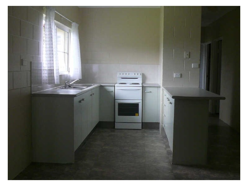22 Bamber, Tully QLD 4854