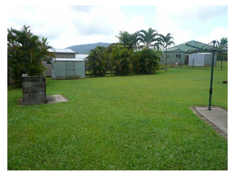22 Bamber, Tully QLD 4854