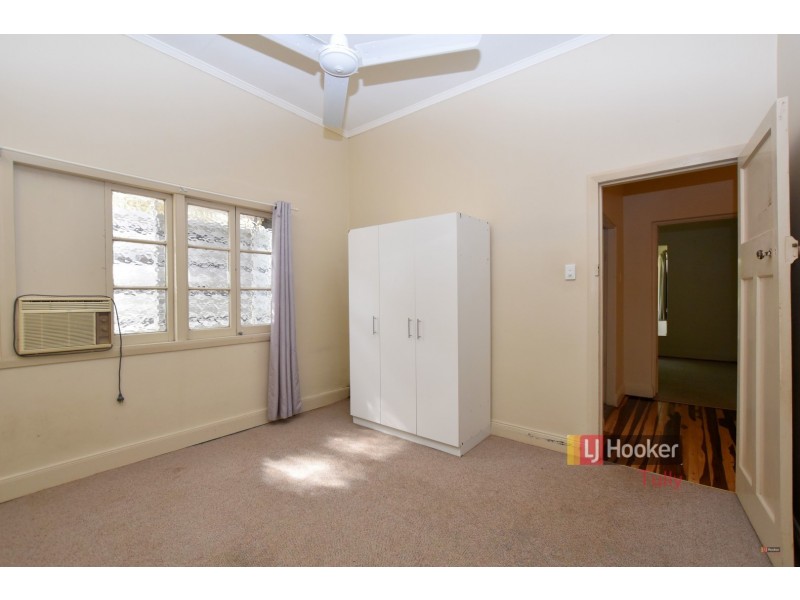 8 Brosnan Street, Tully QLD 4854