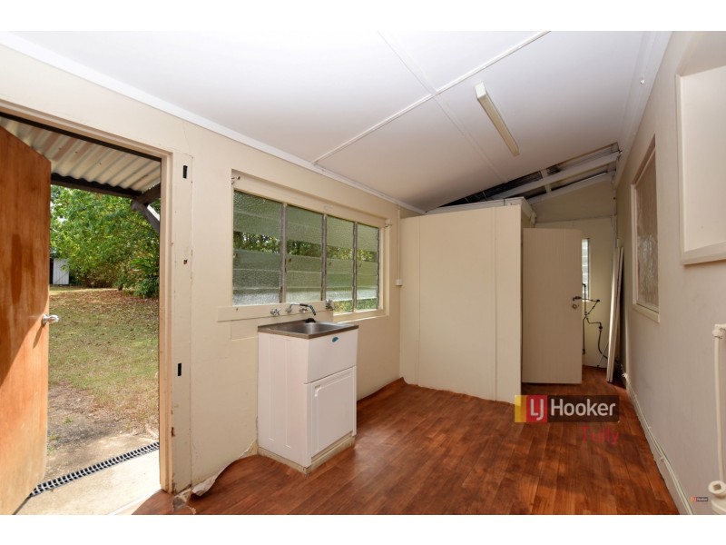 8 Brosnan Street, Tully QLD 4854