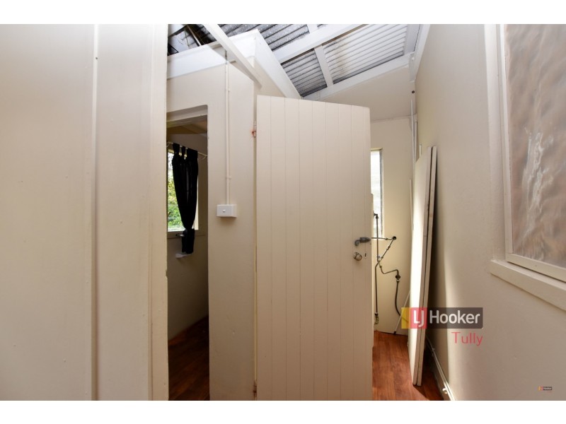 8 Brosnan Street, Tully QLD 4854