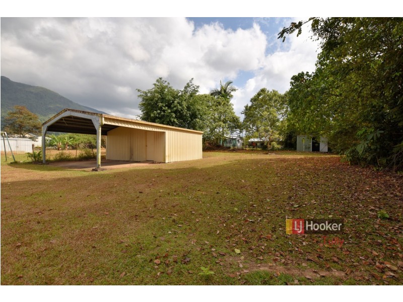 8 Brosnan Street, Tully QLD 4854