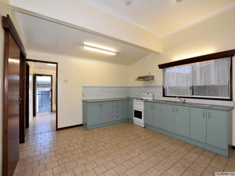 27A Trower Street, Tully QLD 4854