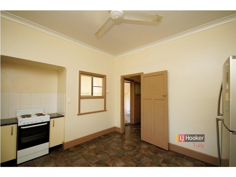 11 Thurles Street, Tully QLD 4854