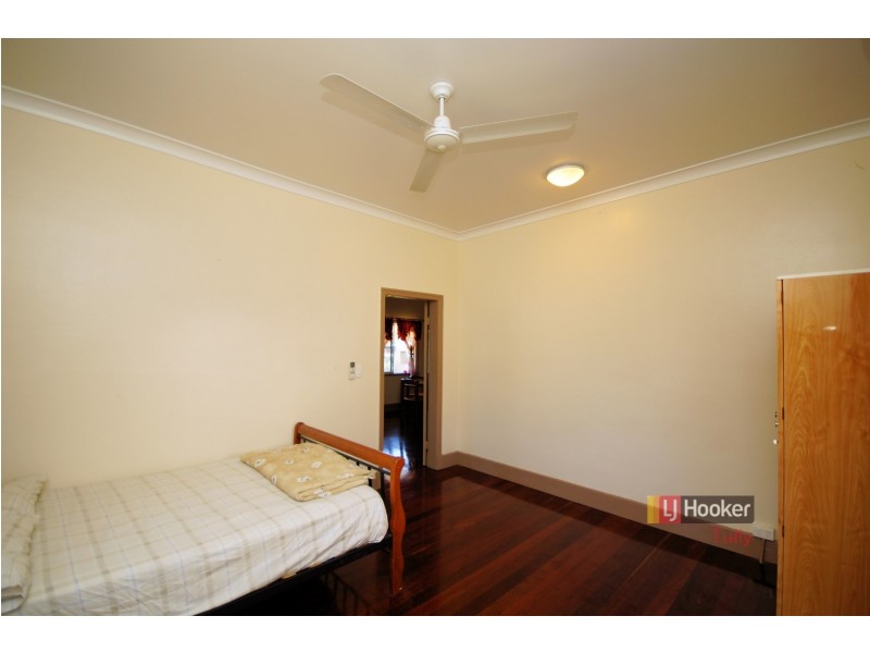 11 Thurles Street, Tully QLD 4854