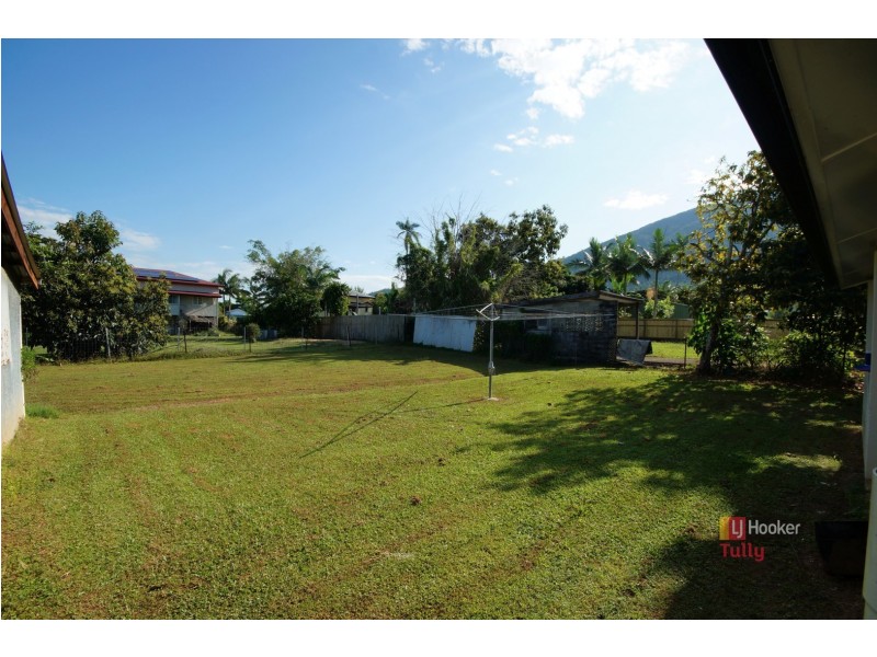 11 Thurles Street, Tully QLD 4854