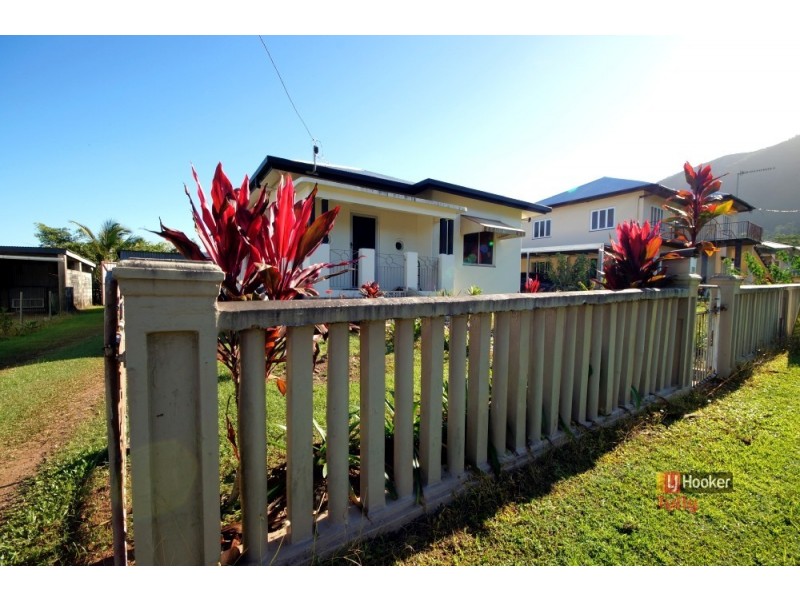 11 Thurles Street, Tully QLD 4854