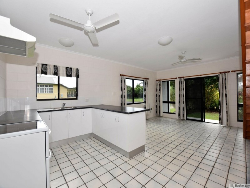 Unit 1/117 Taylor Street, Tully Heads QLD 4854