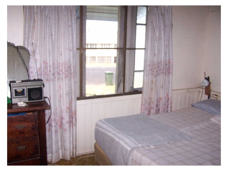 19 Black Street, Tully QLD 4854