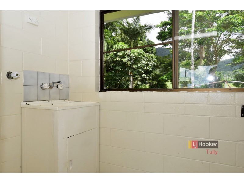 Unit 2/145 Bryant Street, Tully QLD 4854