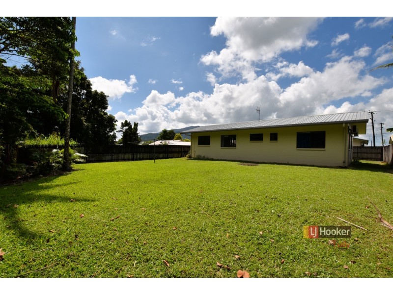 Unit 2/145 Bryant Street, Tully QLD 4854