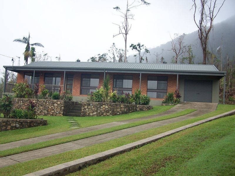 19 Bell Street, Tully QLD 4854