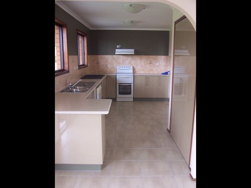 19 Bell Street, Tully QLD 4854