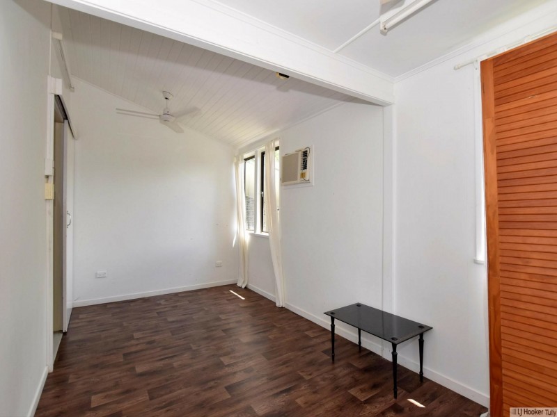 8 McQuillen Street, Tully QLD 4854