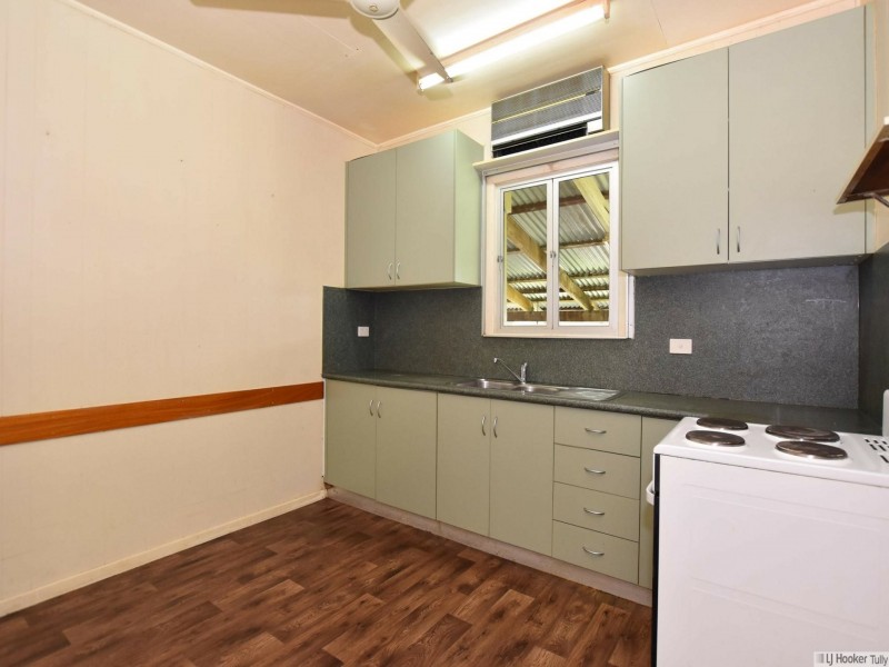 8 McQuillen Street, Tully QLD 4854