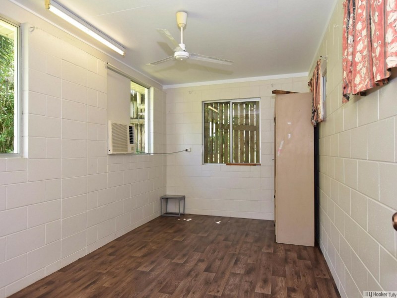 8 McQuillen Street, Tully QLD 4854