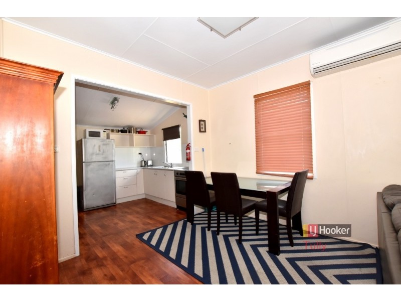 10 Plumb Street, Tully QLD 4854