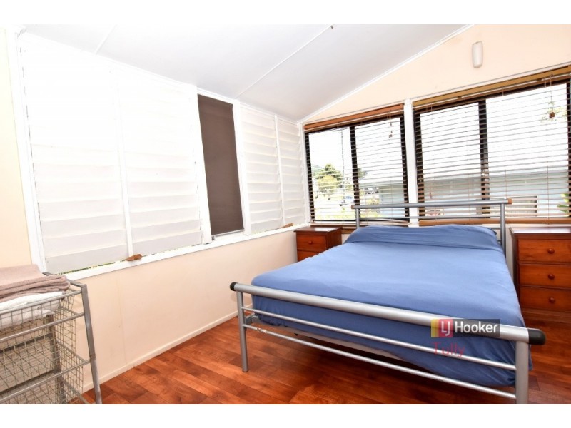 10 Plumb Street, Tully QLD 4854
