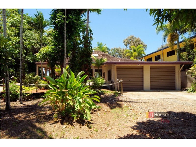 26 Kennedy Esplanade, South Mission Beach QLD 4852