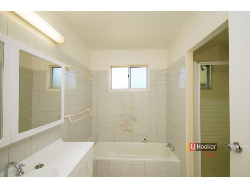7 Webb Court, Bingil Bay QLD 4852
