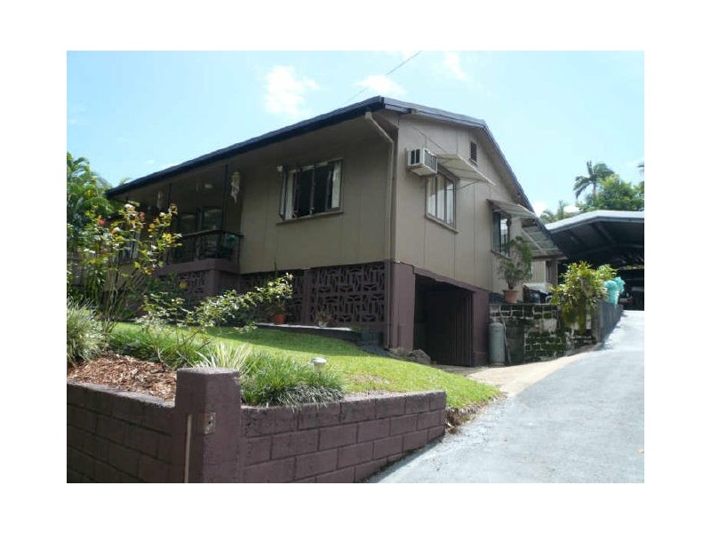 48 McQuillen, Tully QLD 4854