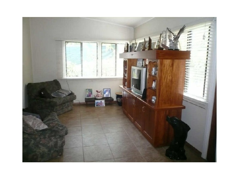 48 McQuillen, Tully QLD 4854