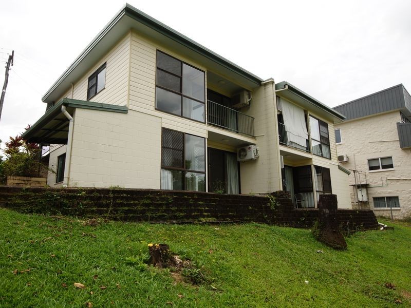 2/5 Kirk Street, Tully QLD 4854