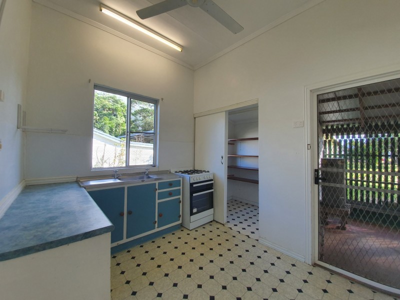 16 Brosnan Street, Tully QLD 4854